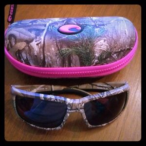 Costas pink camo fantasia sunglasses with case wor
